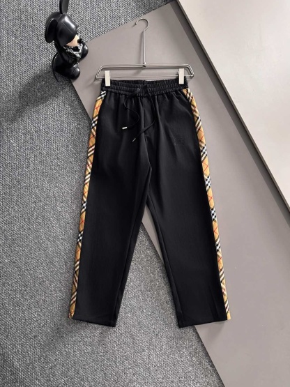 バーバリー「Burberry」秋冬 メンズカジュアルスポーツセット