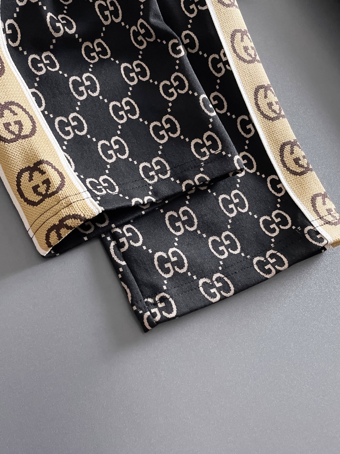 グッチ「Gucci」秋冬 メンズ カジュアルスポーツセット