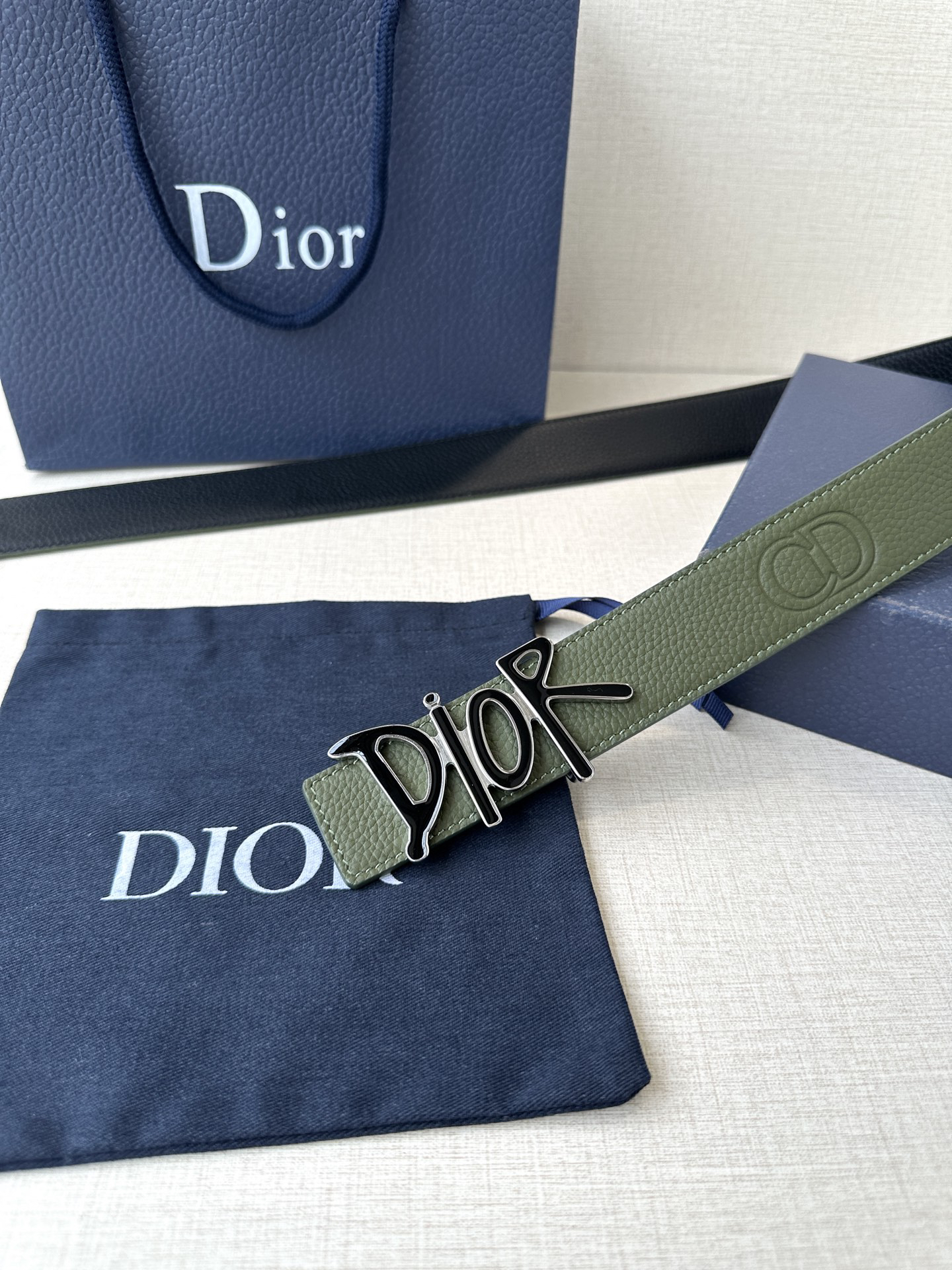 ディオール「Dior」30モンターニュ リバーシブルベルト100CM