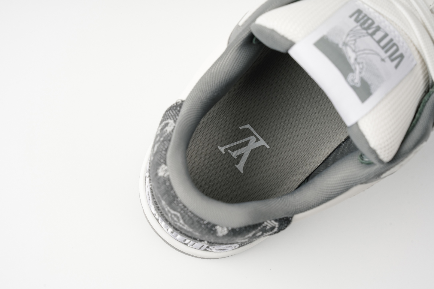 「コラボモデル」Louis Vuitton x Trainerマジックテープデビッドローカット スニーカー