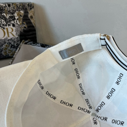 ディオール「Dior」Essential シンプル ベースボールキャップ