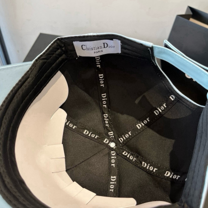 ディオール「Dior」2025 サマーコレクション ベースボールキャップ