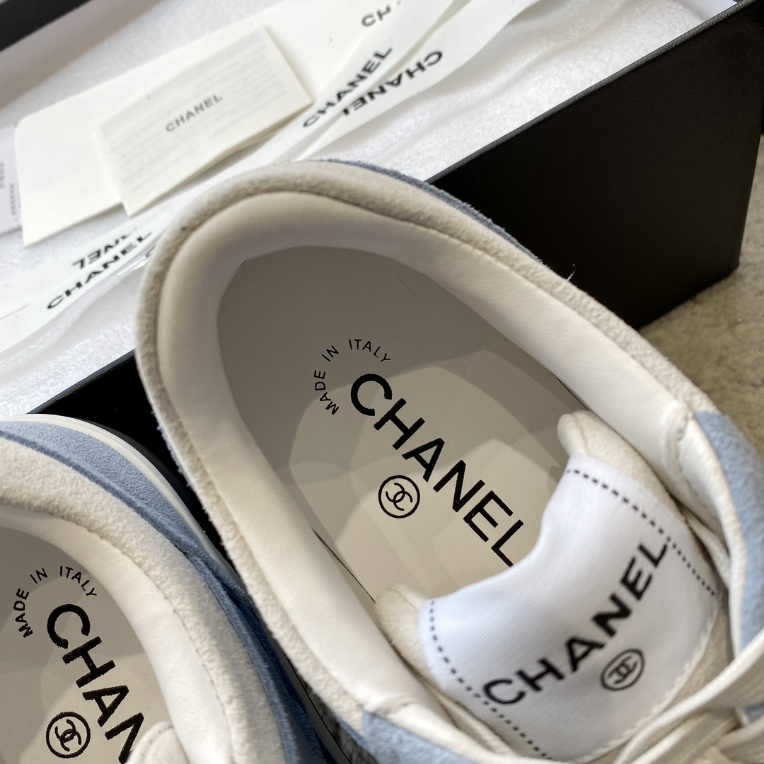 シャネル「Chanel」23C スエード パンダスニーカー カジュアルシューズ