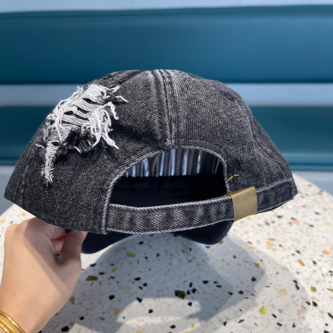 ディオール「Dior」2022 スプリングコレクション ベースボールキャップ