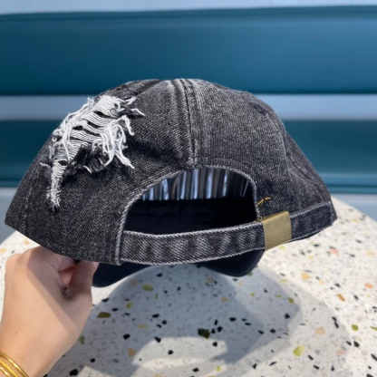 ディオール「Dior」2022 スプリングコレクション ベースボールキャップ