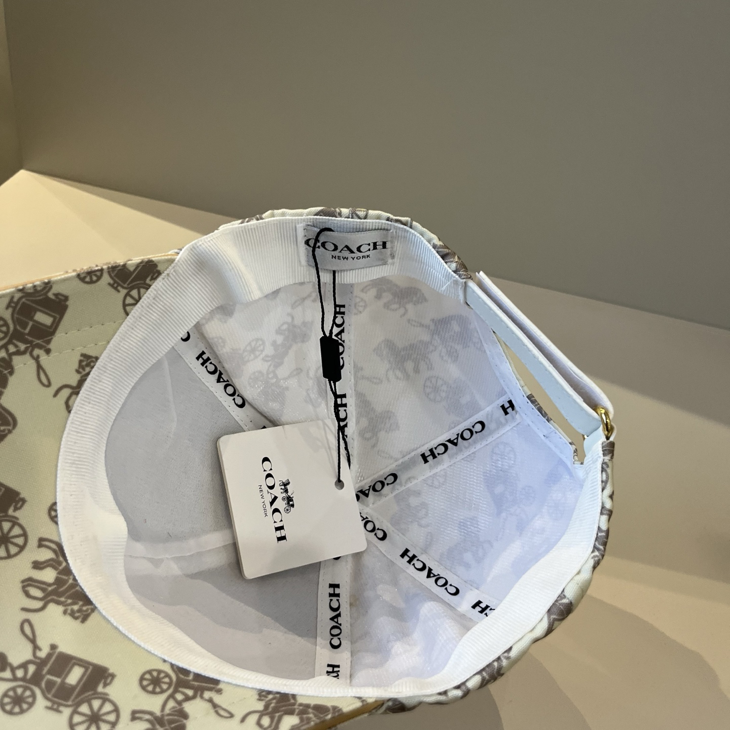 エルメス「Hermès」Classic ベースボールキャップ