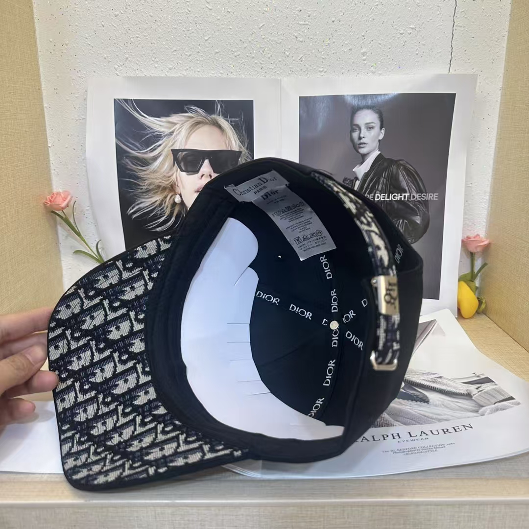 ディオール「Dior」2025 サマーコレクション ベースボールキャップ