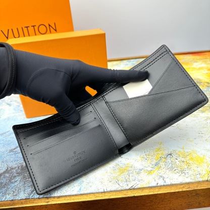 ルイ・ヴィトン「Louis Vuitton」ポルトフォイユ･ミュルティプル