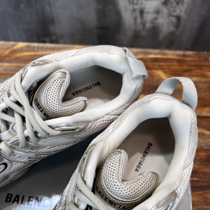 バレンシアガ「Balenciaga」 X-PANDER スニーカー X-PANDER スニーカー