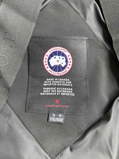 カナダグース「Canada Goose」パーカーダウンコート