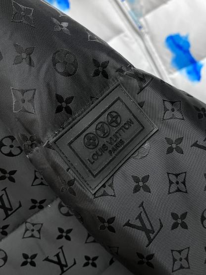 ルイ・ヴィトン「Louis Vuitton」‌ MONOGRAM PILLOW ダウンジャケット