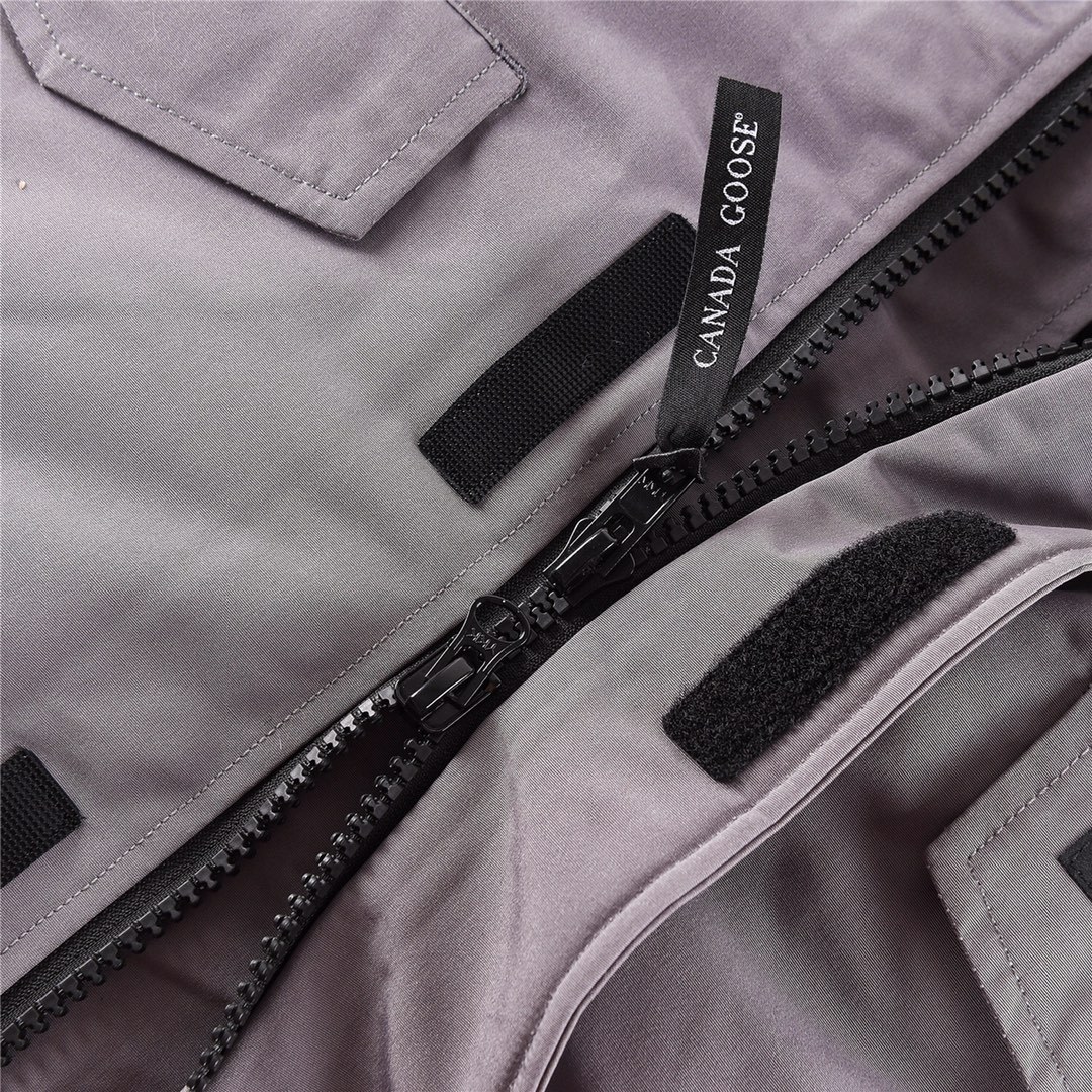 カナダグース「Canada Goose」ユニセックス プレミアムダウンコート