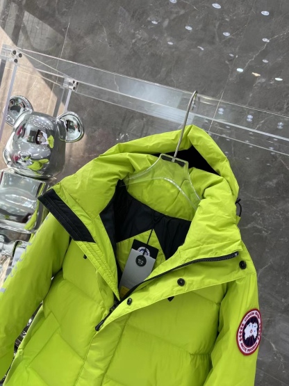 カナダグース「Canada Goose」ユニセックス リフレクティブダウンジャケット