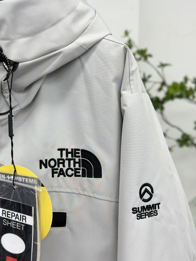 ザ・ノースフェイス「The North Face」Himalayan 3-in-1 GORE-TEX ダウンジャケット