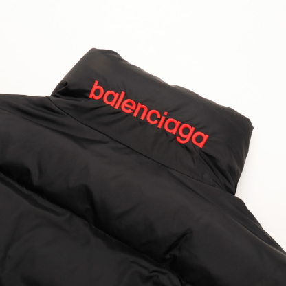 バレンシアガ「Balenciaga」‌ BLCG 24FW 3B リバーシブル ダウンジャケット