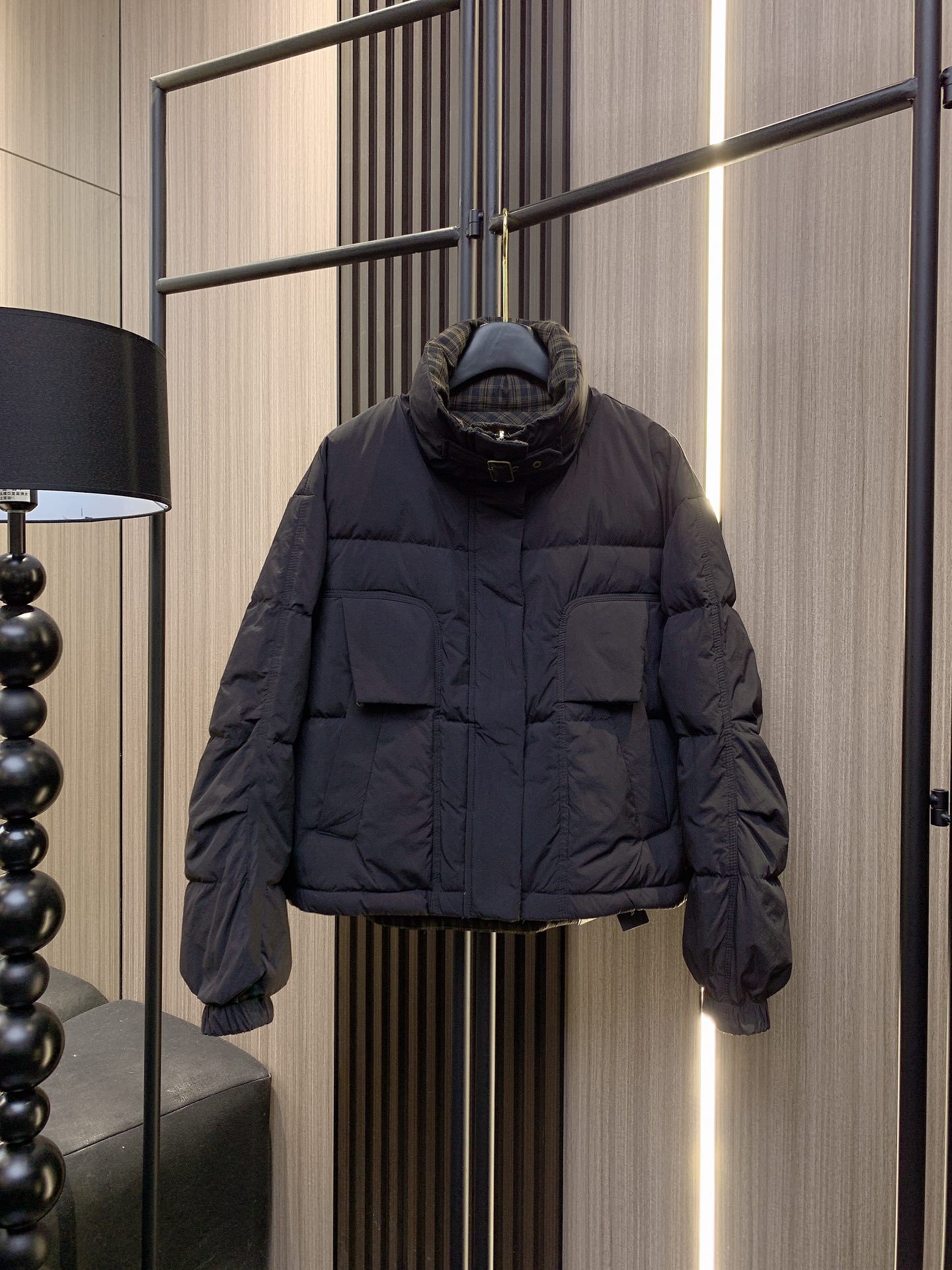 バレンシアガ「Balenciaga」‌24年新作ダウンジャケット