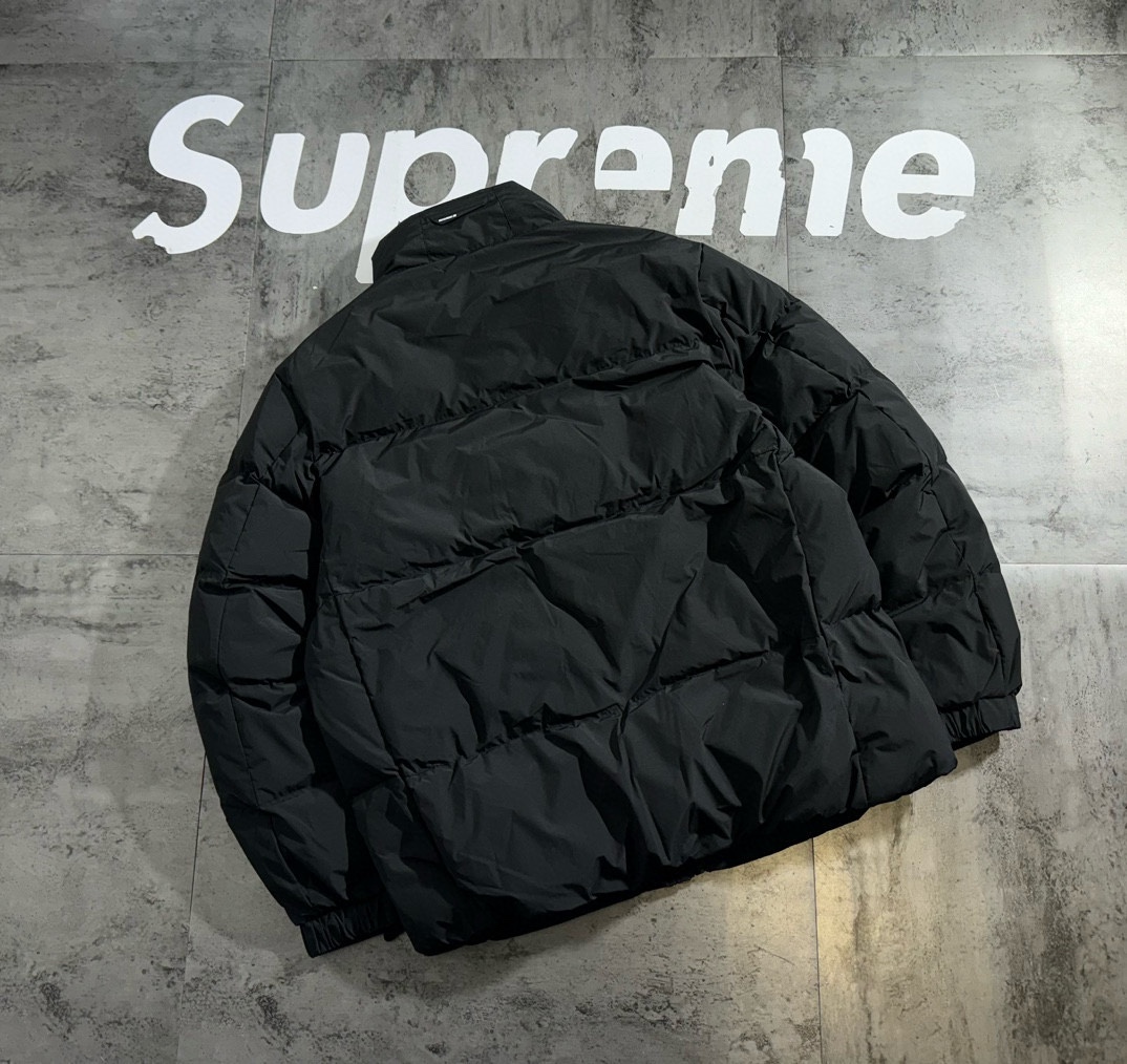 バレンシアガ「Balenciaga」‌ 2024 グリッドパッチワーク リミテッド ダウンジャケット