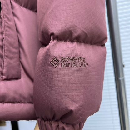 ザ・ノースフェイス「The North Face」22F-WS Nuptse Hoodie ダウンジャケット