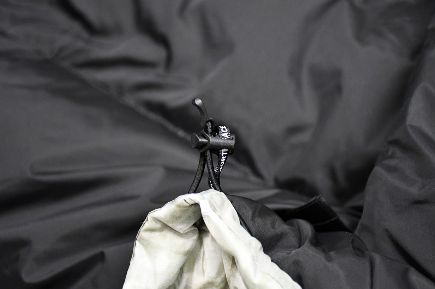 ザ・ノースフェイス「The North Face」Paper Print Nuptse ダウンジャケット