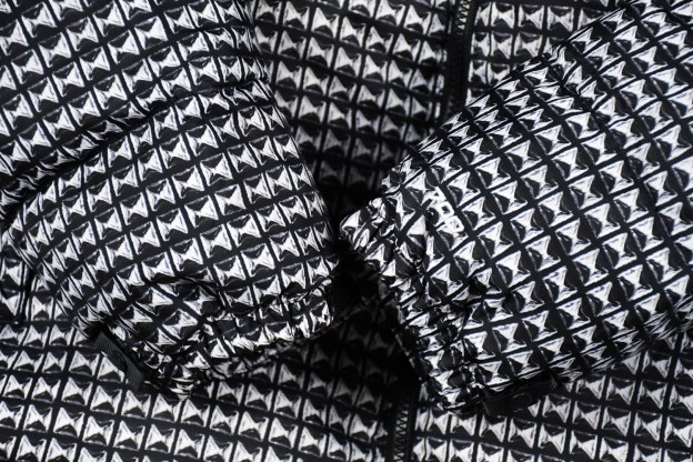 「コラボモデル」The North Face× Week5 コラボ スタッド Nuptse ダウンジャケット