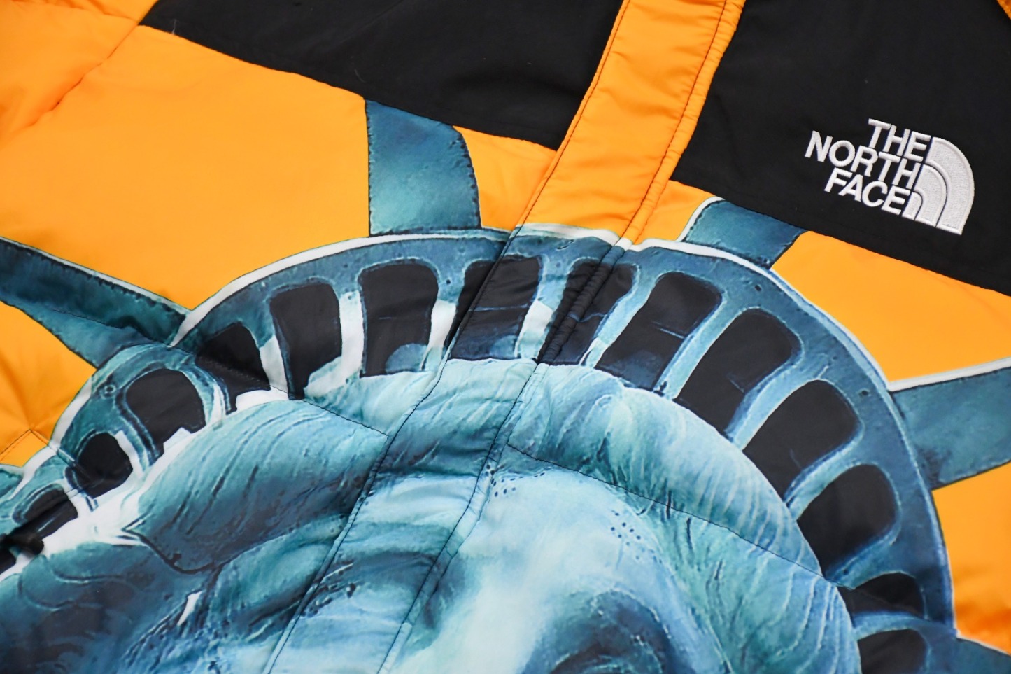 「コラボモデル」The North Face ×Week10 コラボ スタチュー・オブ・リバティ ダウンジャケット