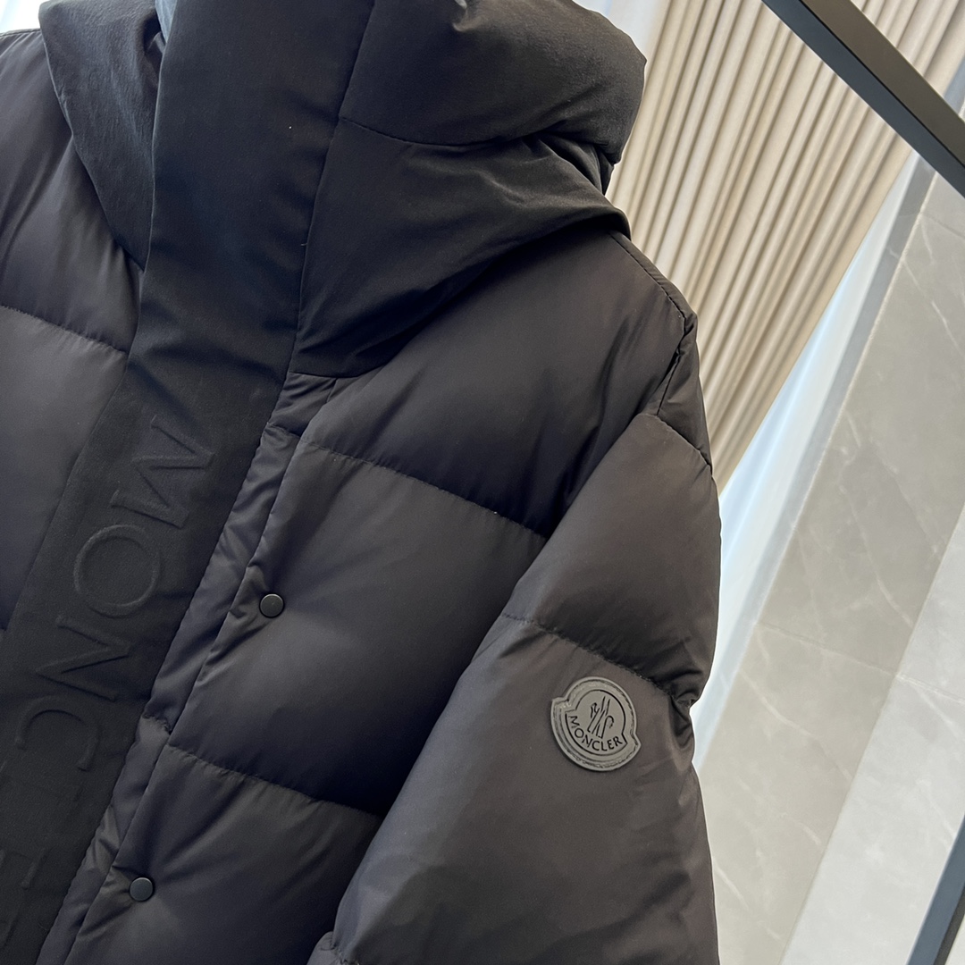 モンクレール「Moncler」ブラックレーベル ブラックウォリアー ショートダウンジャケット