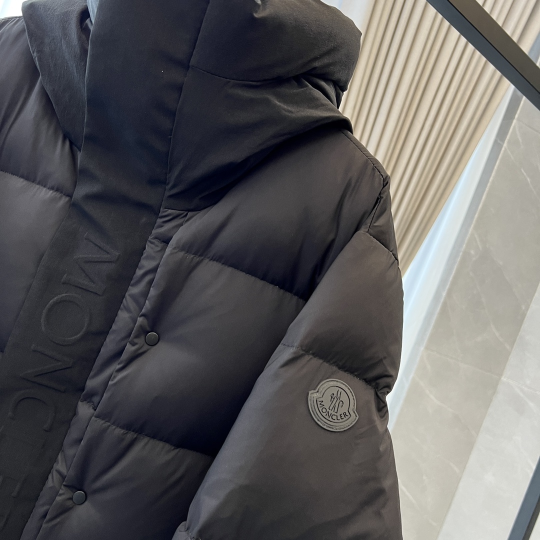 モンクレール「Moncler」ブラックレーベル ブラックウォリアー ショートダウンジャケット