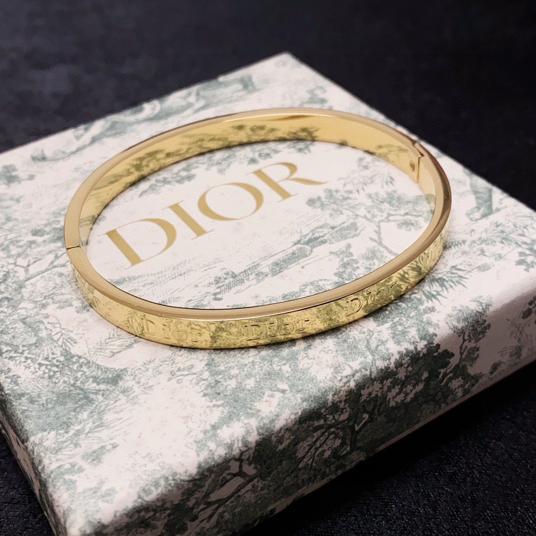 ディオール「Dior」ミディオール マルチカラー ブレスレット