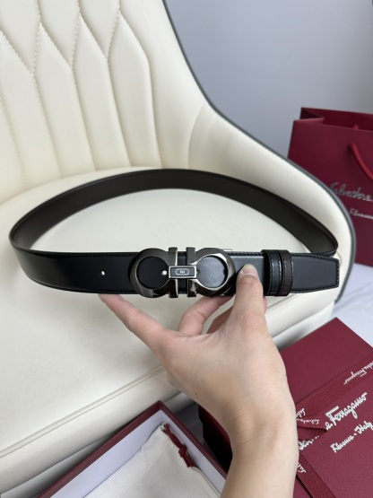 フェラガモ「Ferragamo」リバーシブル レザー ベルト100CM