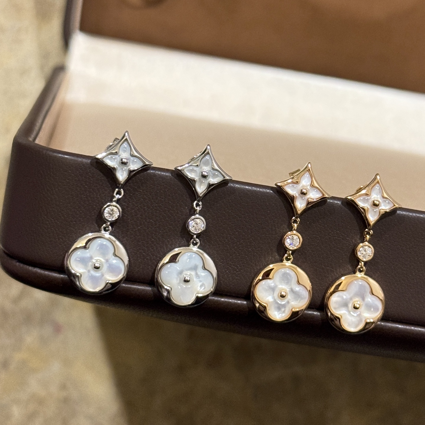 ルイ・ヴィトン「Louis Vuitton」Monogram Flower ピアス