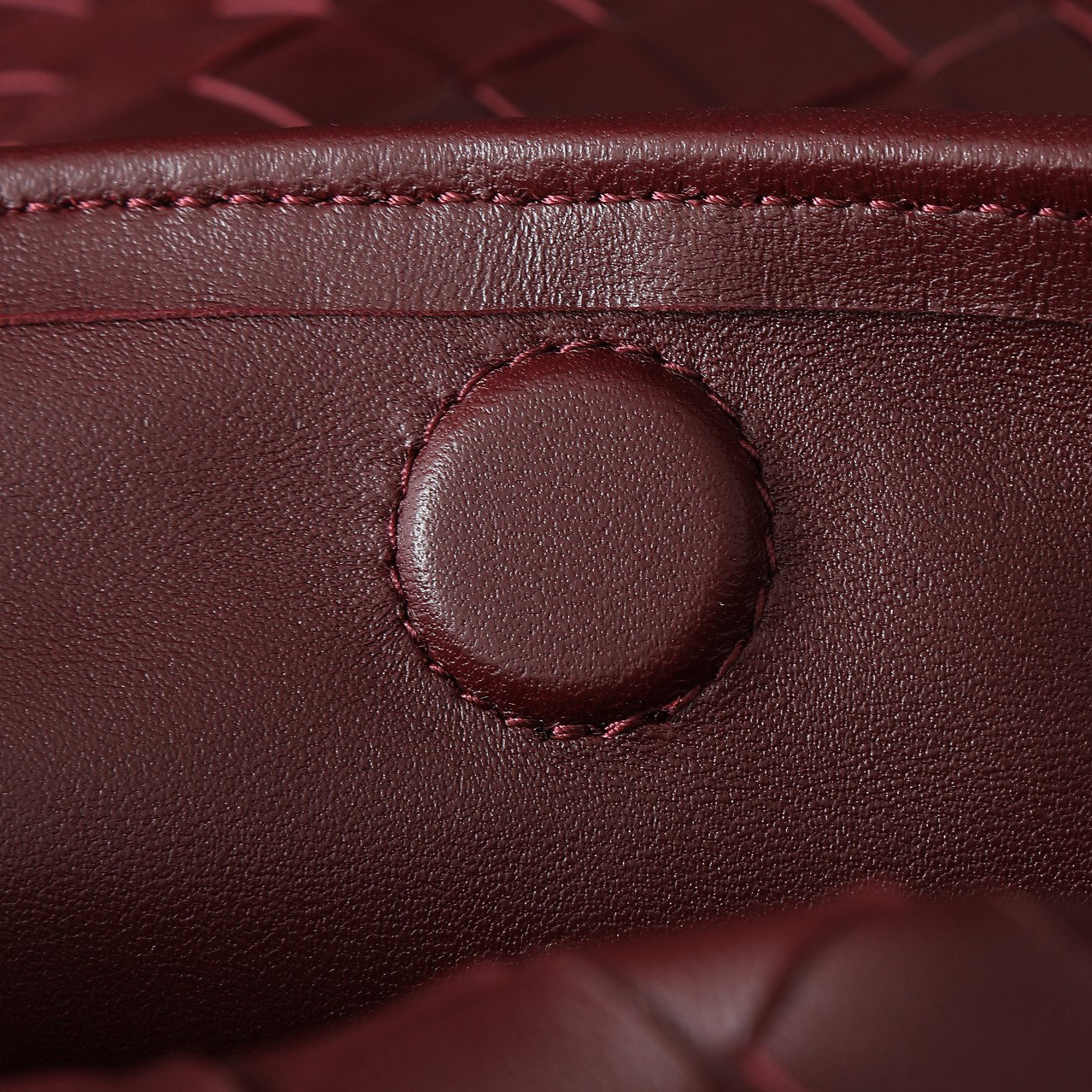 ボッテガ・ヴェネタ「Bottega Veneta」 Hop ラージショルダーバッグ