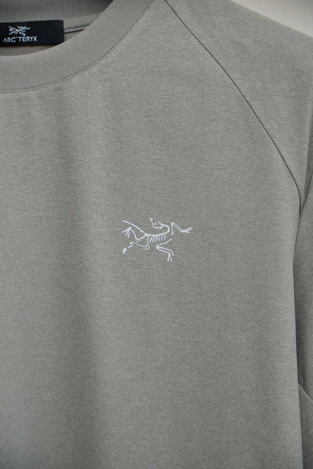 アークテリクス「ARC'TERYX」2025春夏 プレミアムコットン ロゴ刺繍半袖Tシャツ