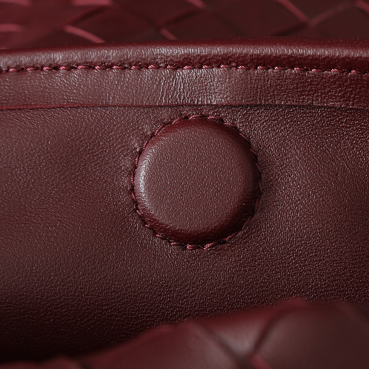 ボッテガ・ヴェネタ「Bottega Veneta」 Hop ラージショルダーバッグ