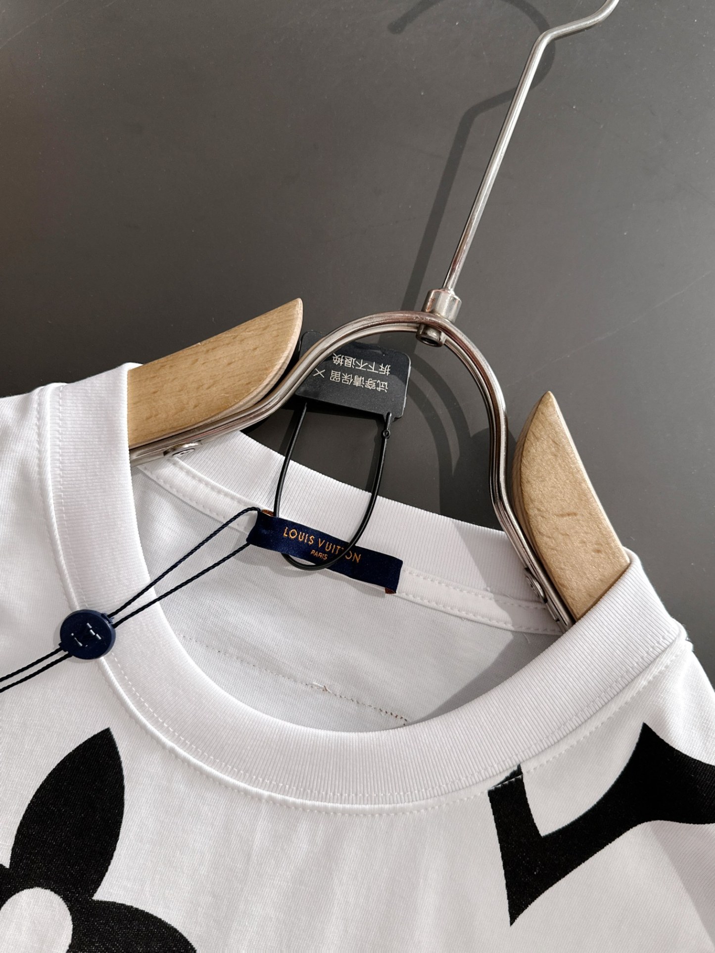 ルイ・ヴィトン「Louis Vuitton」ハイネックプレミアムコットン半袖Tシャツ