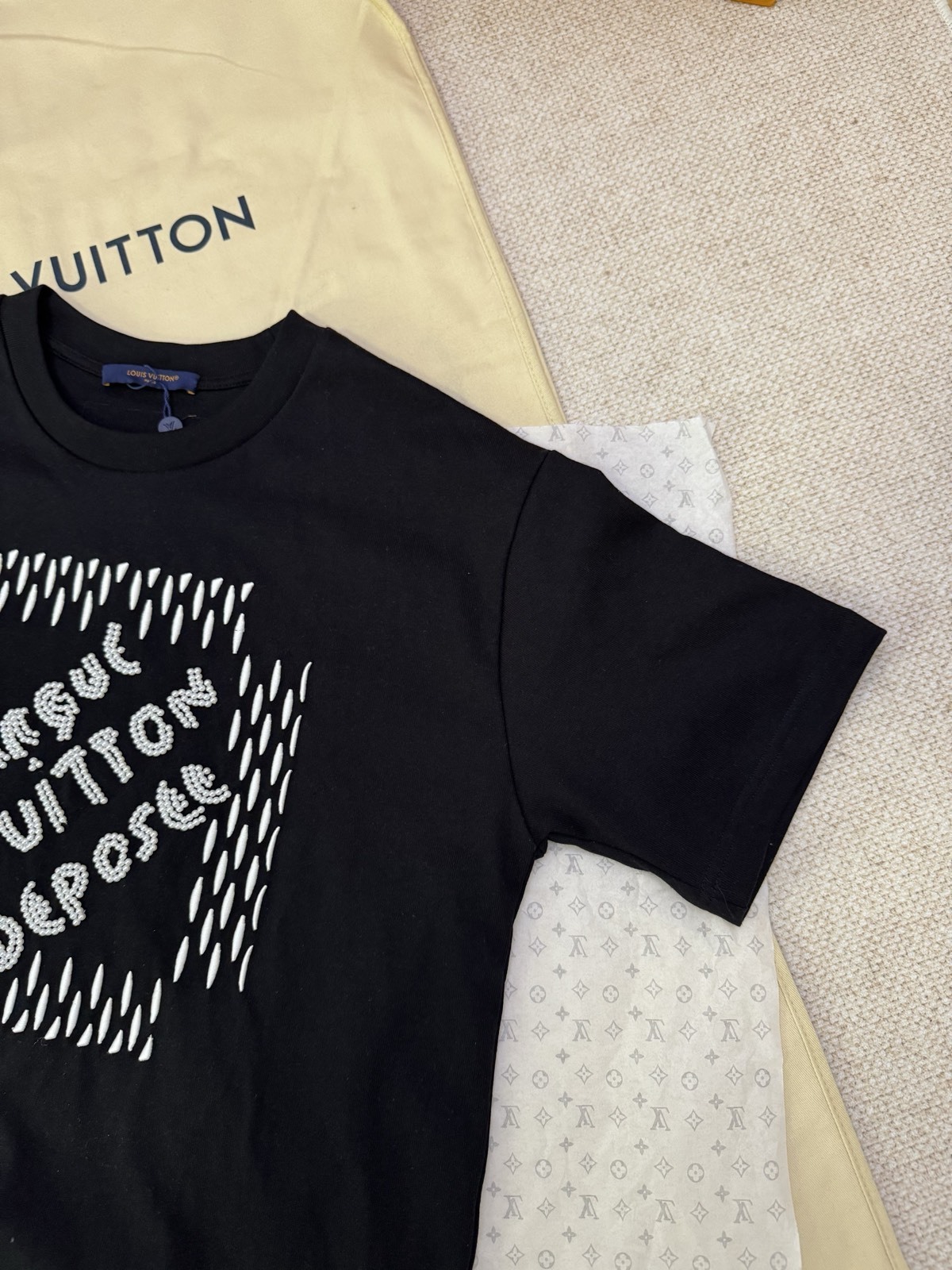 ルイ・ヴィトン「Louis Vuitton」モノグラム ビーズ エンブロイダリー Tシャツ