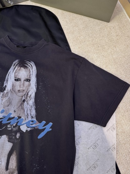 バレンシアガ「Balenciaga」ブリトニー・スピアーズ ポートレート プリントTシャツ