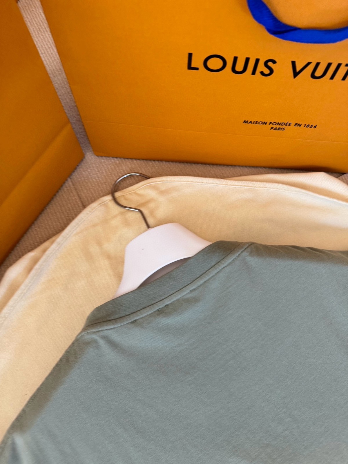 ロエベ「Loewe」アナグラム タオル刺繍 ウォッシュドTシャツ