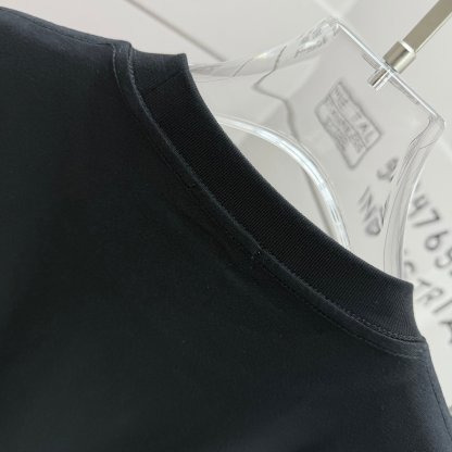 ディオール「Dior」カラー レター シリコン プリント Tシャツ