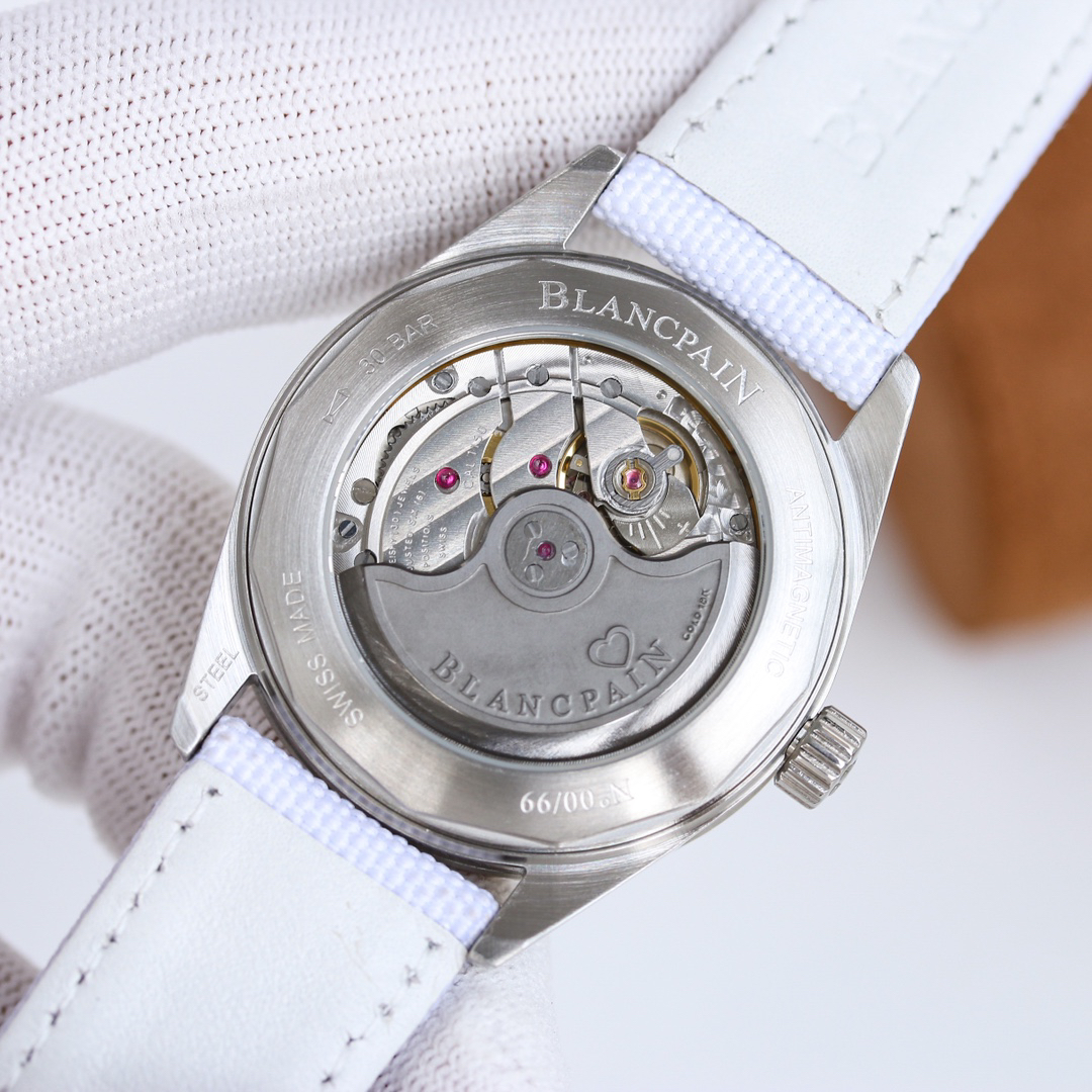 ブランパン「Blancpain」フィフティ・ファゾム バチスカーフセラミック 自動巻きダイバーズウォッチ40.3mm