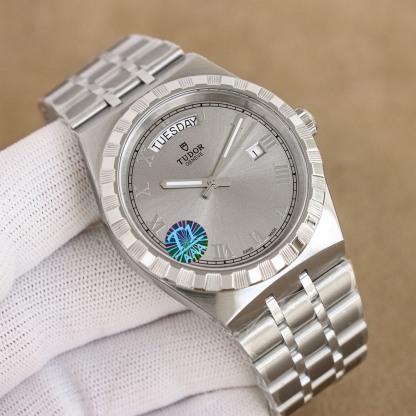 チューダー「Tudor」ブラックベイ シリーズメンズウォッチ41MM