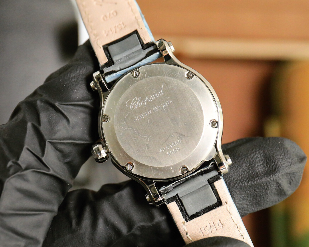 ショパール「Chopard」ハッピーダイヤモンドレディース ジュエリーウォッチ30mm