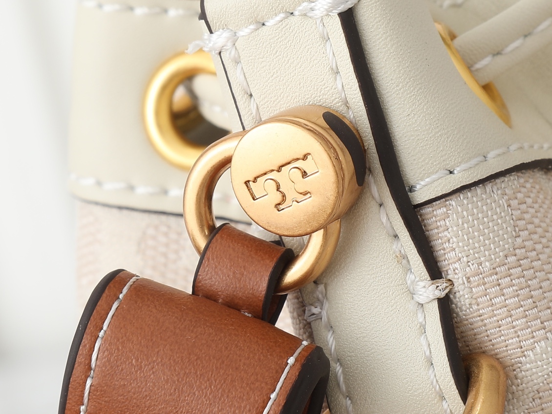 トリー バーチ「Tory Burch」T Monogram ミニ水筒バッグ