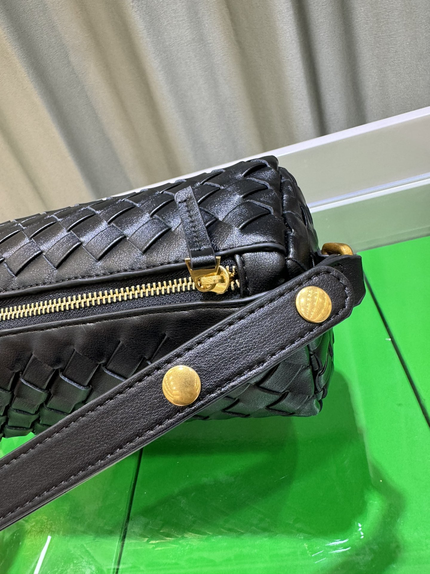 ボッテガ・ヴェネタ「Bottega Veneta」2024早秋 大中華区限定 ショルダーバッグ