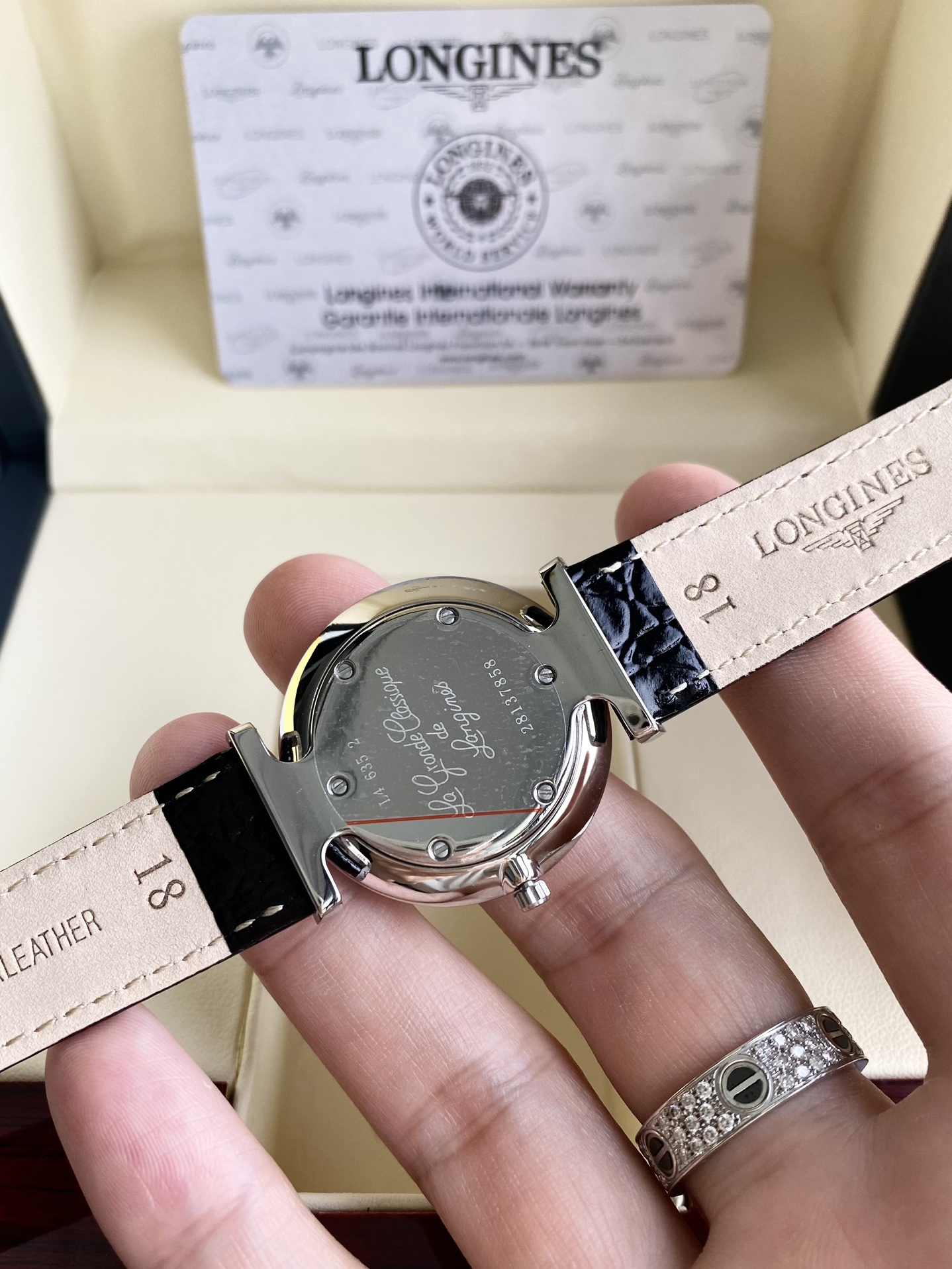 ロンジン「Longines」ラ・グランドクラシック ドゥ ロンジンレディース クォーツウォッチ 32mm