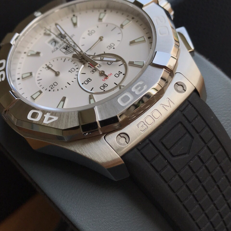 タグ・ホイヤー「TAG Heuer」 アクアレーサー クォーツ クロノグラフ メンズウォッチ43mm