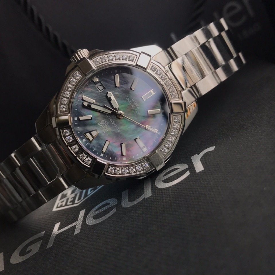 タグ・ホイヤー「TAG Heuer」アクアレーサークォーツ レディース 腕時計35mm