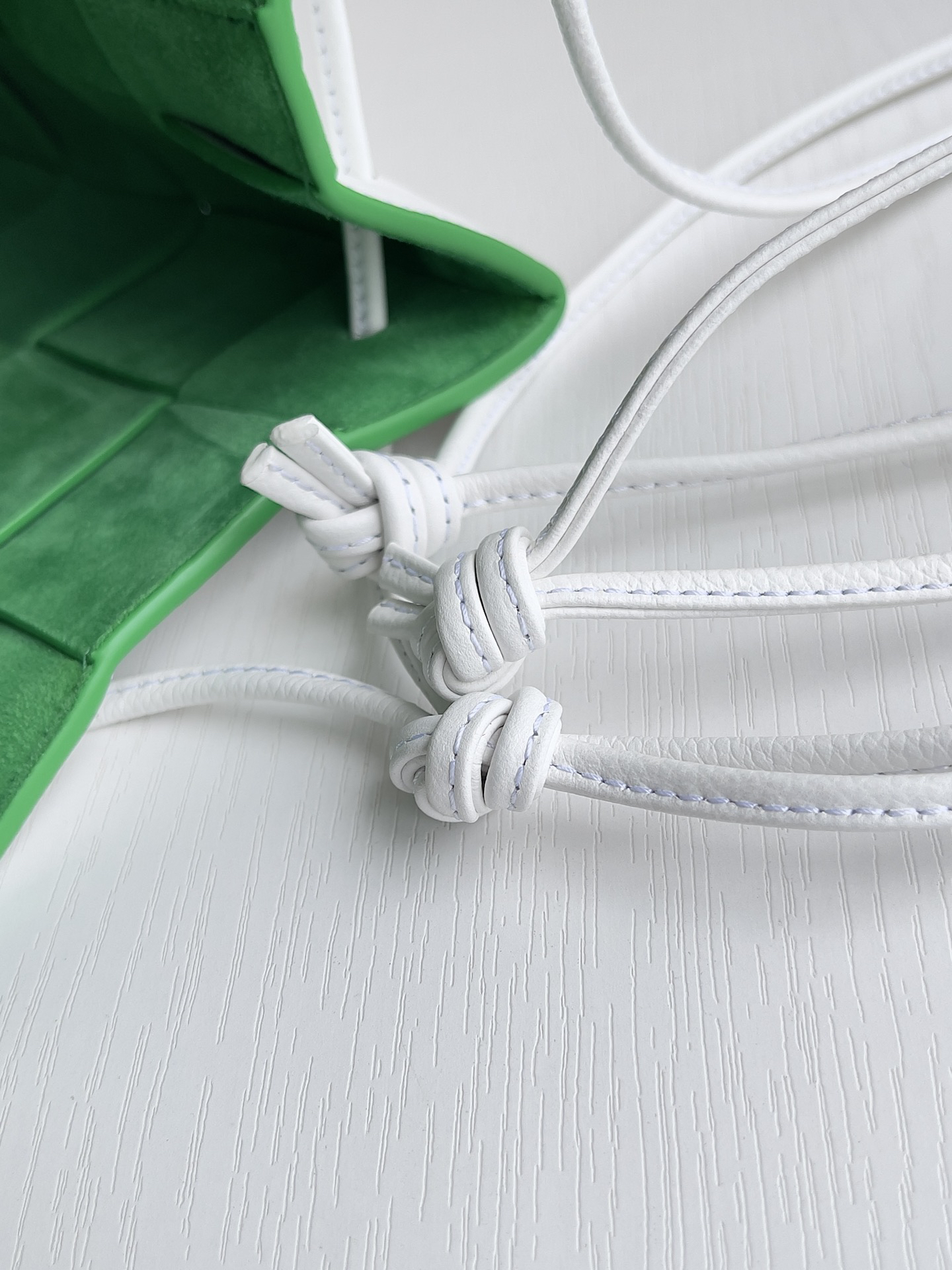 ボッテガ・ヴェネタ「Bottega Veneta」七夕限定 Intrecciato ミニバケットバッグ