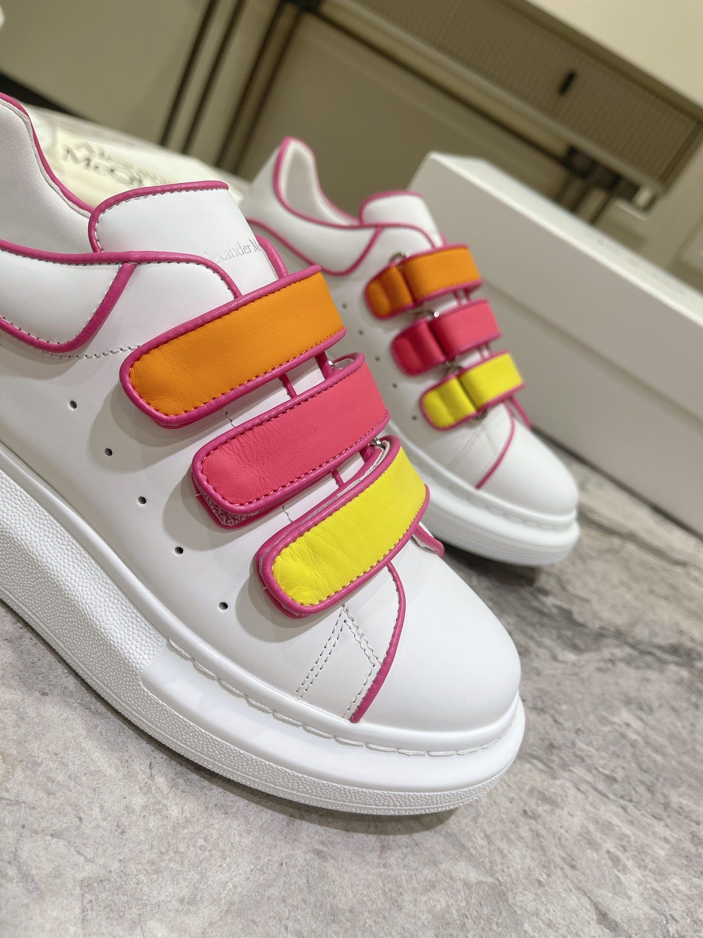 アレキサンダー・マックイーン［Alexander McQueen］Oversized Sneaker スニーカー