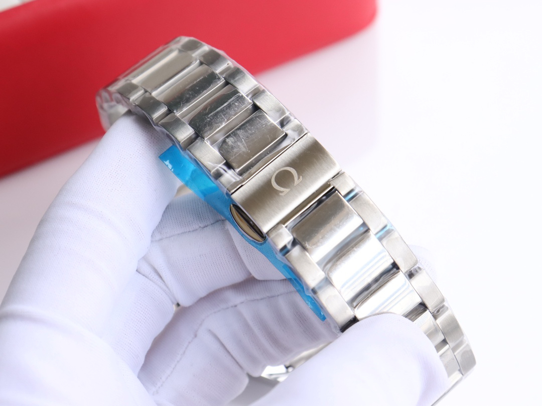 オメガ「Omega」Seamaste﻿r Aqua Terra 150﻿M - Summer Blue 41 mm