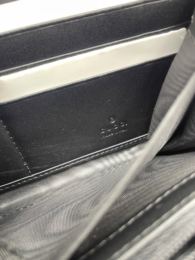 グッチ「Gucci」 オフィディア GG コンチネンタルウォレット